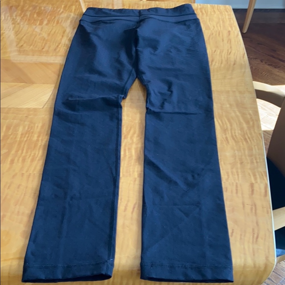 Wunder under straight leg black Lululemon legging